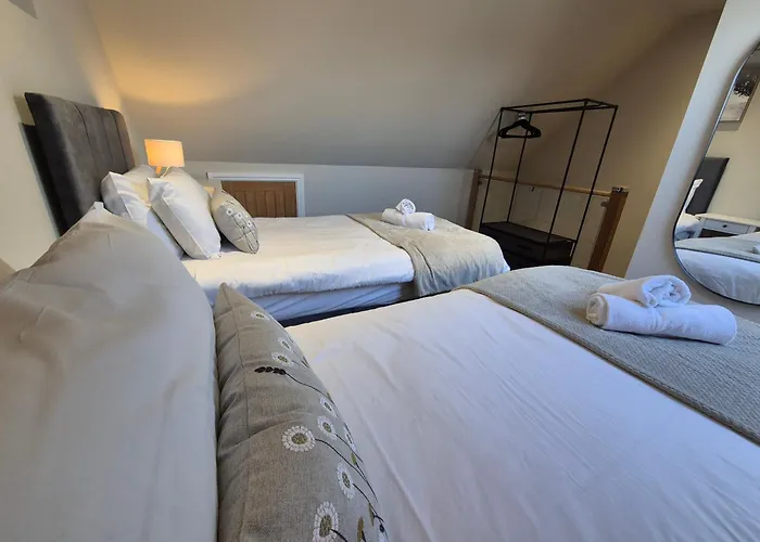 Wallscourt House By Cliftonvalley Bristol