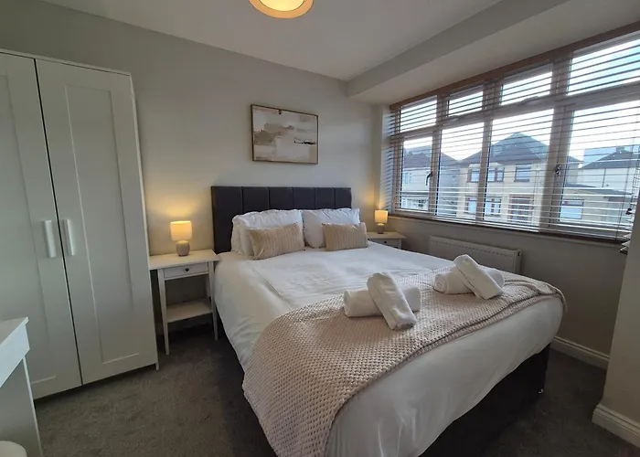 Wallscourt House By Cliftonvalley בריסטול