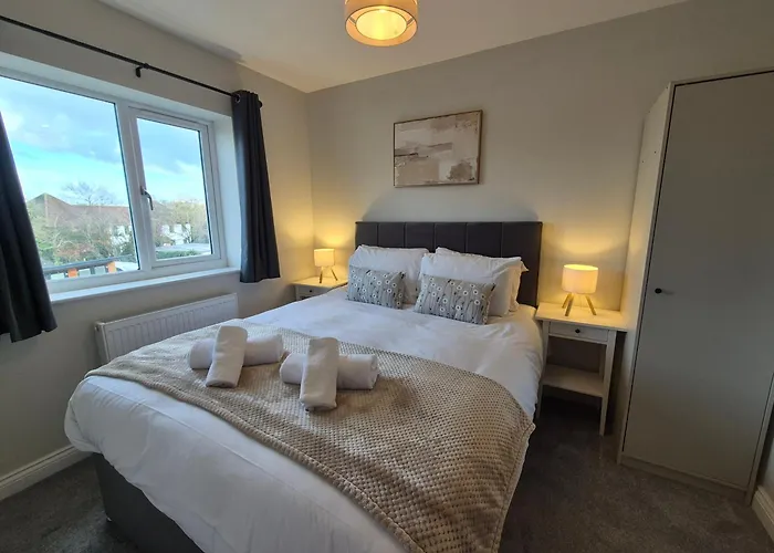 Wallscourt House By Cliftonvalley *