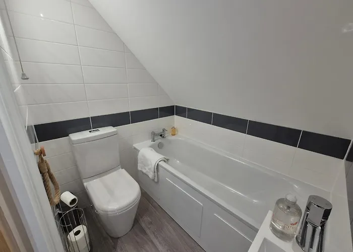 Wallscourt House By Cliftonvalley * Bristol